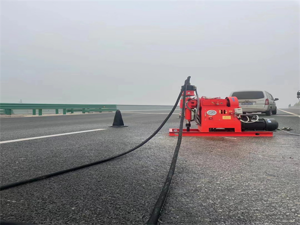 三道镇马路路基路面开裂下沉注浆加固灌浆